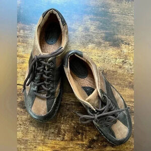 b.o.c. Born Concepts womens lace up oxford shoe. Size: 8/39